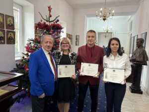 PHOTO 2024 12 04 11 14 59 6 300x225 Premiul Academiei Romane